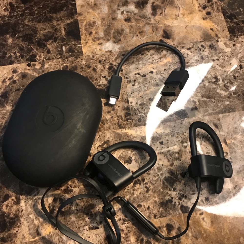 Wireless Beats - Picture 2 of 2